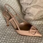Valentino Vlogo Signature Patent Leather Slingback Pump Heels Pointed Toe 80mm Nude Beige - Image 2