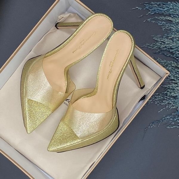 175 Gianvito Rossi Glitter Pointed Toe Pumps Heels Gold - Image 1