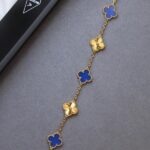 Van Cleef & Arpels Gold Bracelet Royal Blue Gold Motifs - Image 3