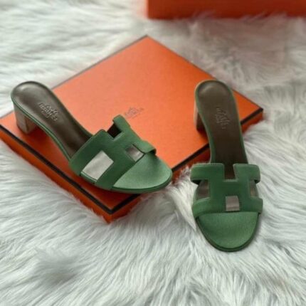 Hermès Oasis Heeled Sandals Green