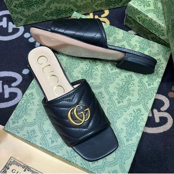 410 Gucci Marmont GG Padded Quilted Leather Slides Slip-On Sandals Flats Black - Image 1