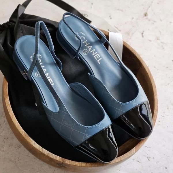 423 Chanel Tweed Slingback Flats Sandals Printed Lambskin Patent Leather Blue - Image 1