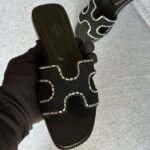 Hermès Embellished Outline Oran Flat Sandals Slip-Ons Slides Black - Image 2