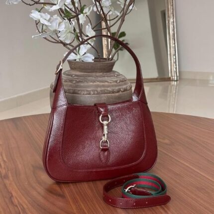 Gucci Leather Clasp Shoulder Hand Bag Crossbody Strap Red