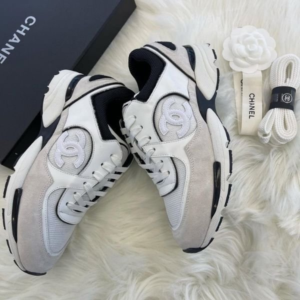 168 Chanel Suede Woven CC Low Top Sneakers Trainers Casual Shoes White - Image 1