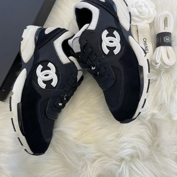 169 Chanel Suede Woven CC Low Top Sneakers Trainers Casual Shoes Black - Image 1