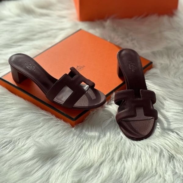 275 Hermès Oasis Heeled Sandals Slip-Ons Plain Burgundy - Image 1