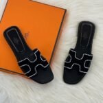 Hermès Embellished Outline Oran Flat Sandals Slip-Ons Slides Black - Image 4