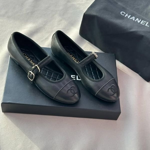 361 Chanel Lambskin & Patent Calfskin Mary Jane Ballet Flats Shoes Sandals Black - Image 1