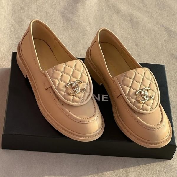 382 Chanel Quilted Leather CC Turnlock Loafers Flats Slip-Ons Shoes Beige - Image 1