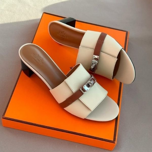417 Hermès Gigi Giulia 50mm Block Heels Sandals Slip-Ons Beige & Tan - Image 1