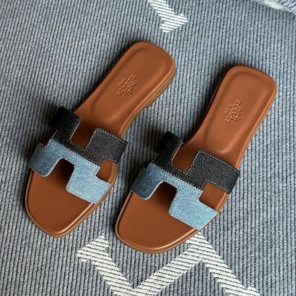 500 (105) Hermès Oran Flat Sandals Slip-Ons Slides Black & Blue Denim - Image 1
