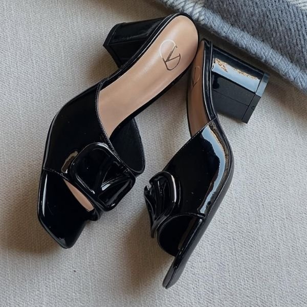 500 (214) Valentino Vlogo Signature Patent Leather Block Heels Slides Sandals Slip-Ons 60mm Black - Image 1