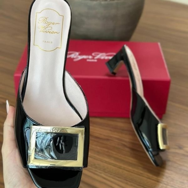 500 (235) Roger Vivier Patent Leather Trompette Mules Heels Slip-Ons Slides Sandals Black - Image 1
