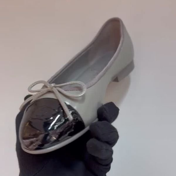 500 (291) Chanel Lambskin & Patent Calfskin Ballet Flats Shoes Slip-Ons Sandals Gray Black Glossy - Image 1