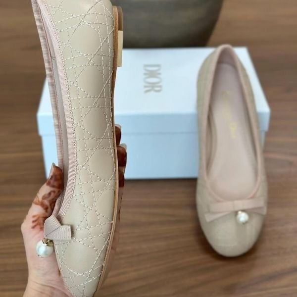 500 (296) Christian Dior Quilted Cannage Calfskin Ballet Flats Sandals Slip-Ons Beige Nude - Image 1