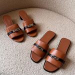 Hermès Gigi Giulia Black Buckle Flats Sandals Slip-Ons Tan - Image 3