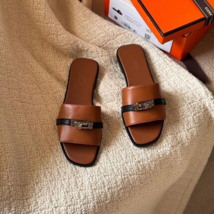 Hermès Gigi Giulia Black Buckle Flats Sandals Slip-Ons Tan