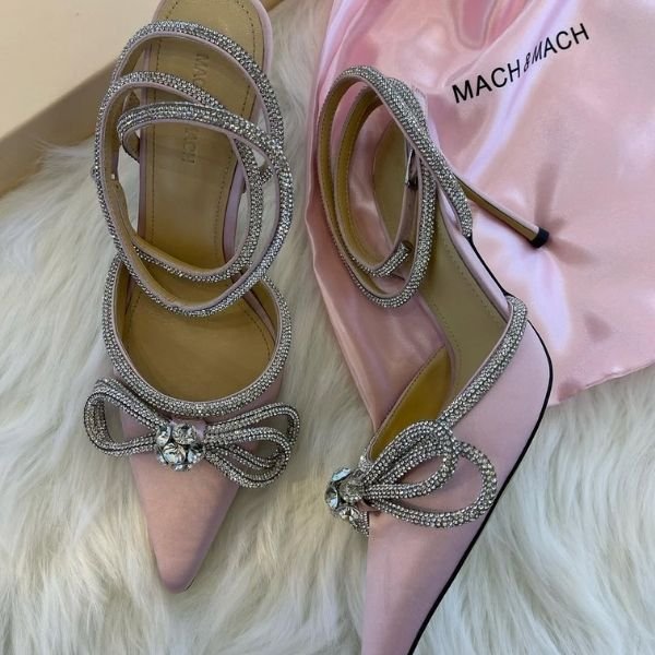 58 Mach & Mach Embellished Pointed-Toe Pumps Heels Sandals Peach Pink - Image 1