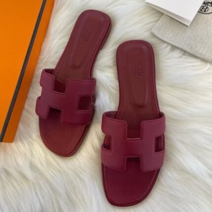 Hermès Oran Flats Sandals Slides Slip-Ons Burgundy