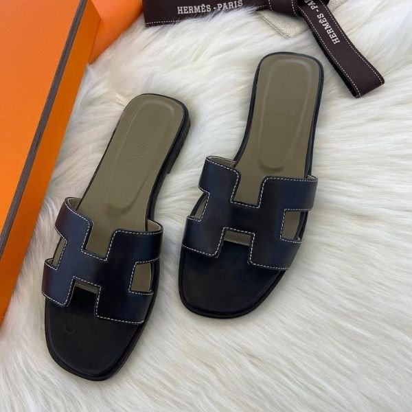 65 Hermès Oran Flats Sandals Slides Slip-Ons Black Multicolor - Image 1