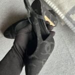 Chanel Goatskin Grosgrain Cap Toe CC Slingback Heels Pumps 39.5 Black Denim - Image 2