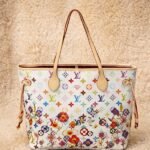 LV Neverfull 32 x 45cm White with free perfume