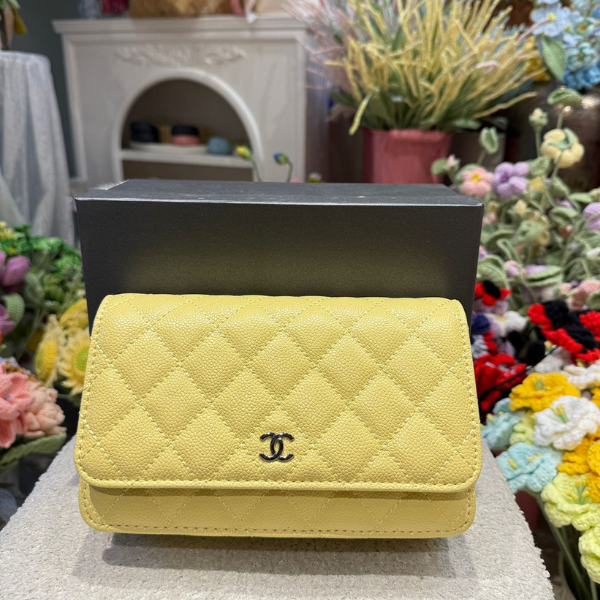 ch34 (7) Chanel Red Quilted Caviar Leather Wallet-on-Chain Purse Clutch Yellow with Free Perfume - Image 1